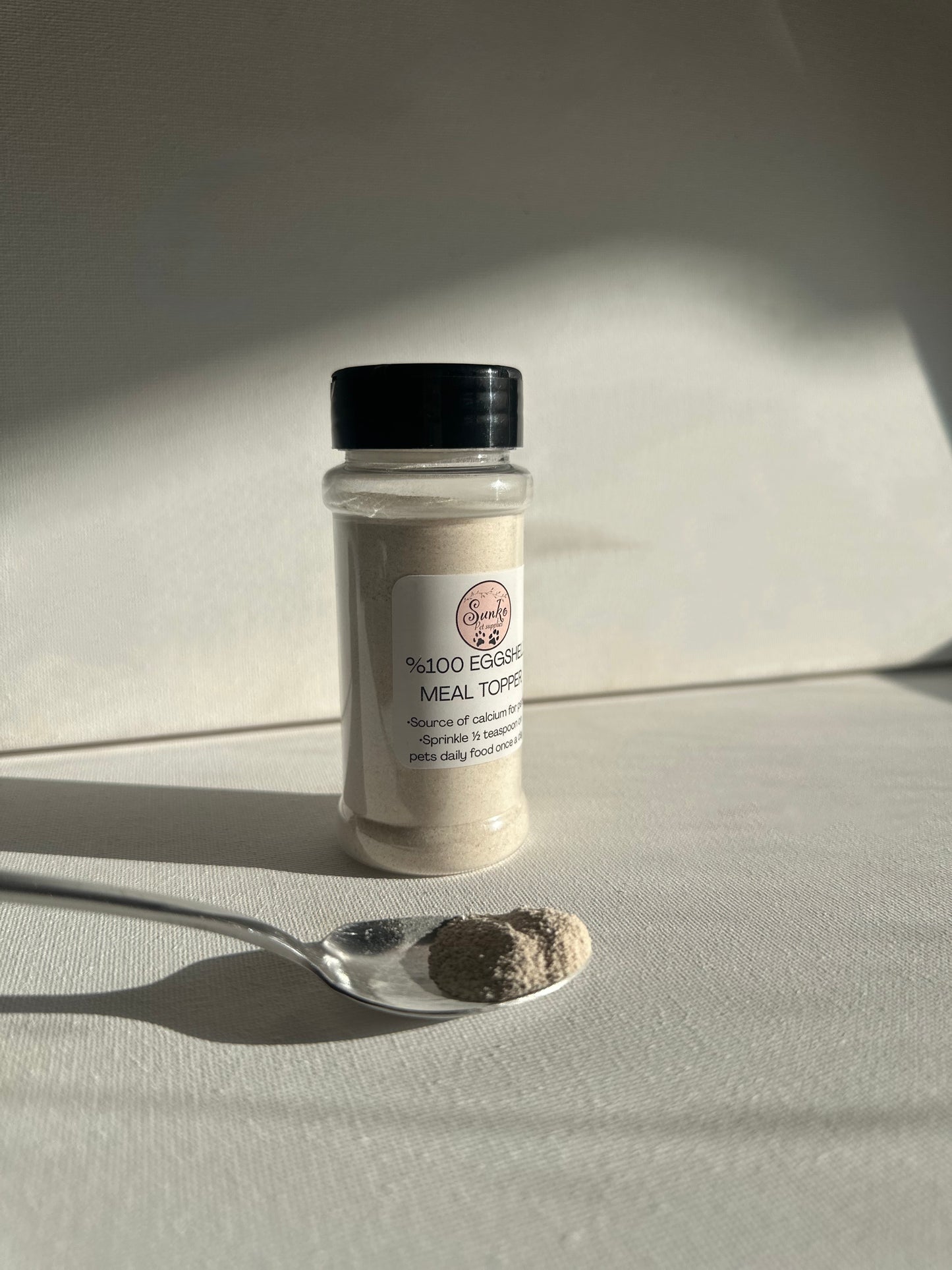 Eggshell meal topper
